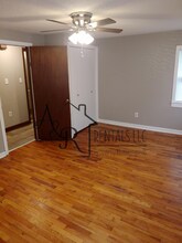 809 N Tucker St in Pittsburg, KS - Building Photo - Building Photo