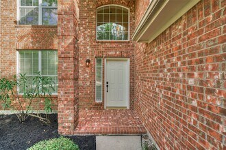 274 Fairwind Trail Dr in Conroe, TX - Foto de edificio - Building Photo