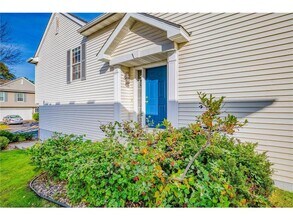 916 Parkside Blvd in Hopkins, MN - Building Photo - Building Photo