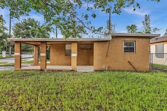 2800 NW 6th Ct in Fort Lauderdale, FL - Building Photo - Building Photo