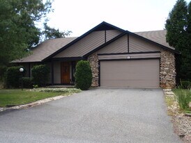 10 Josie Ln in Asheville, NC - Building Photo