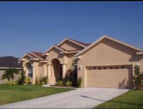 2992 Vintage View Cir in Lakeland, FL - Building Photo - Building Photo
