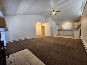 677 E Clarion Dr in Pueblo West, CO - Building Photo - Building Photo