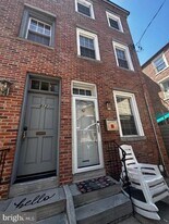 810 S Howard St in Philadelphia, PA - Building Photo