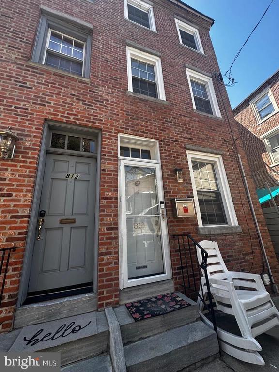 property at 810 S Howard St