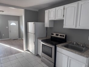 1004 W Lombard St in Baltimore, MD - Building Photo - Building Photo