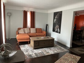 7243 Dartmouth Ave in University City, MO - Building Photo