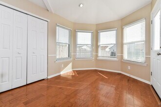 121 Tracy Ridge Blvd in New Whiteland, IN - Foto de edificio - Building Photo