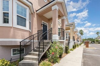 6611 Time Square Ave in Orlando, FL - Building Photo - Building Photo