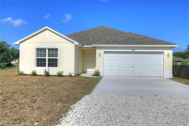 8415 99th Ct in Vero Beach, FL - Building Photo - Building Photo