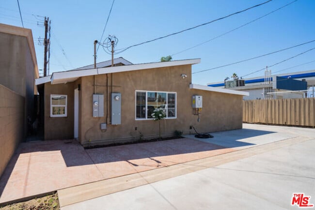 2746 Santa Anita Ave in El Monte, CA - Building Photo - Building Photo