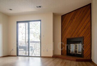 2902 Shadow Creek Dr in Boulder, CO - Building Photo - Building Photo