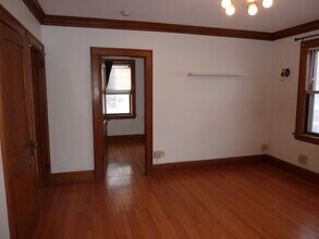 1752 Shields Ave, Unit #4 in St. Paul, MN - Building Photo - Building Photo