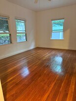 1201 N Orange Grove Ave in West Hollywood, CA - Building Photo