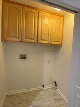 19303 Cohasset St in Los Angeles, CA - Building Photo - Building Photo