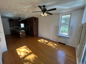 237 E Walnut St, Unit Floor 1 in Lancaster, PA - Building Photo - Building Photo