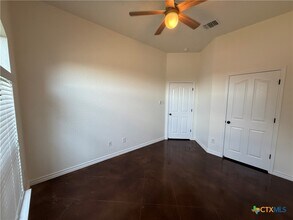 2039 Rustling Oaks Dr in Harker Heights, TX - Building Photo - Building Photo