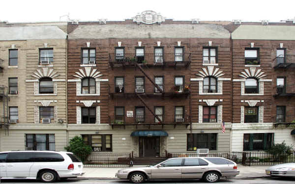 292 Saint Johns Pl in Brooklyn, NY - Building Photo