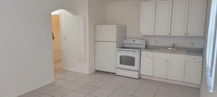1855 Sherman St in Hollywood, FL - Building Photo - Building Photo