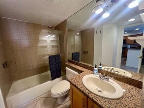 1515 E Broward Blvd in Fort Lauderdale, FL - Building Photo - Building Photo