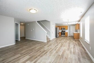 8513 Vanguard Ln in Indianapolis, IN - Building Photo - Building Photo