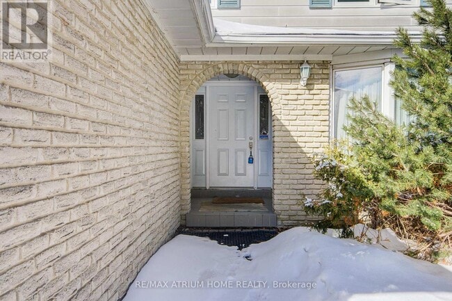 48 Whitehorn Crescent in Toronto, ON - Building Photo - Building Photo