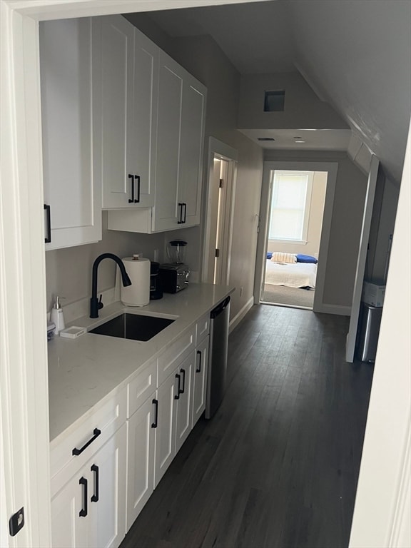 14 Cotting St, Unit 3