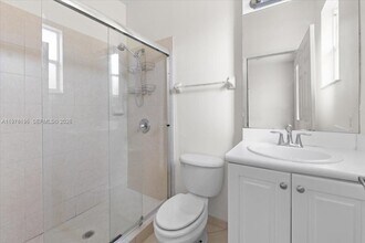 9239 SW 227th St in Cutler Bay, FL - Building Photo - Building Photo