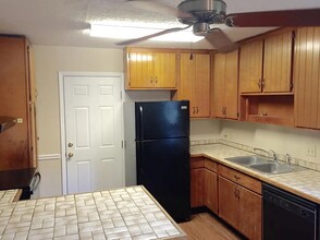 2226 Skyland Dr in Tallahassee, FL - Building Photo - Building Photo