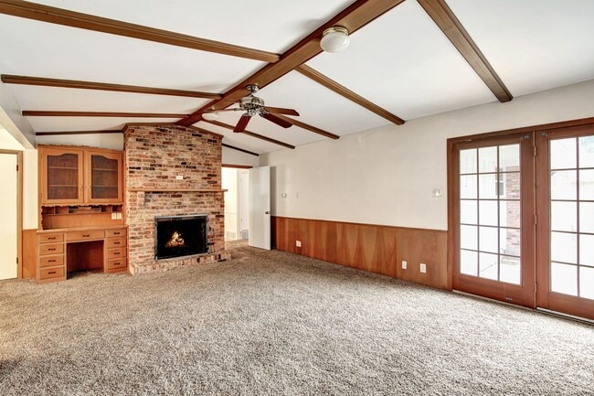 property at 1007 Newberry Dr