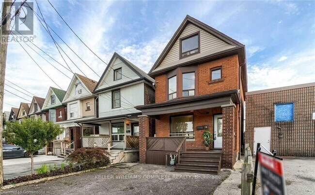 property at 32-32 Lloyd St