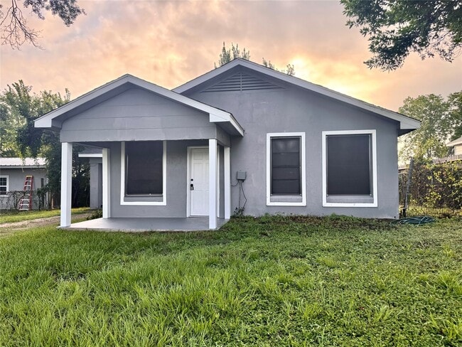 property at 504 N Thomason St