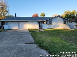 5715 Prentiss Dr in San Antonio, TX - Building Photo