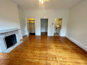 130 Marlborough St, Unit 8 in Boston, MA - Building Photo - Building Photo