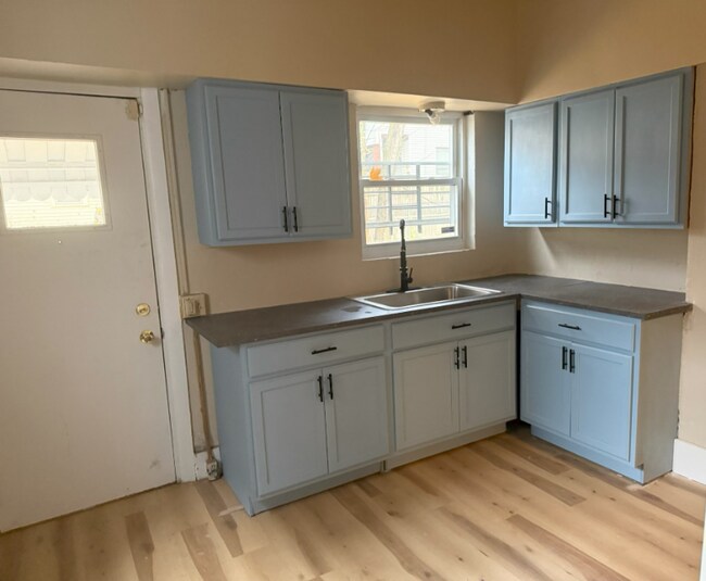 7123 Kedron St in Pittsburgh, PA - Building Photo - Building Photo