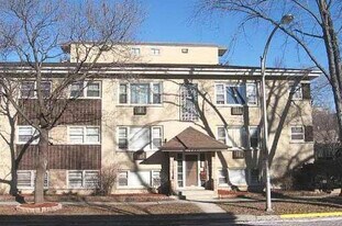 7301 Dixon St in Forest Park, IL - Building Photo