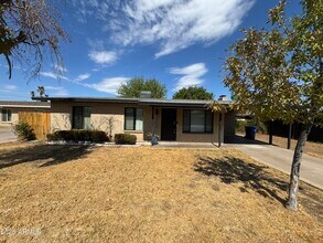 2115 S Stanley Pl in Tempe, AZ - Foto de edificio - Building Photo