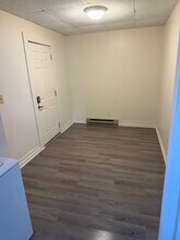 265 Sycamore St, Unit B in Pikeville, KY - Foto de edificio - Building Photo