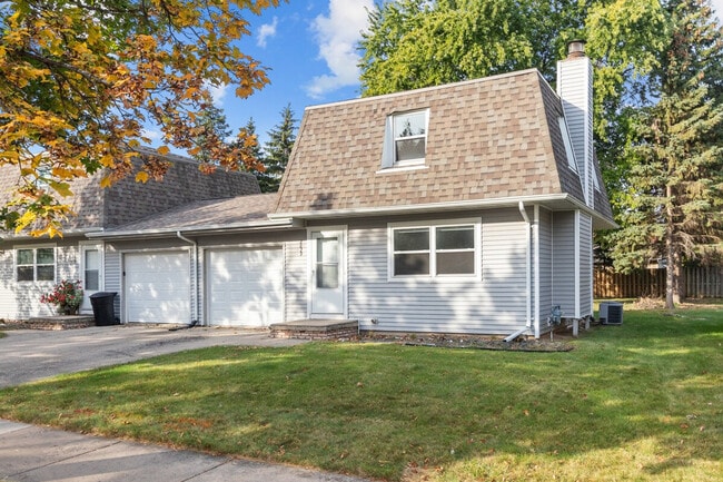 1800 E Northland Ave in Appleton, WI - Building Photo - Building Photo