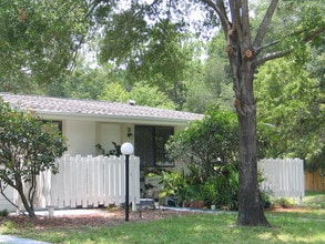 Bridgepoint I in Jacksonville, FL - Building Photo - Building Photo
