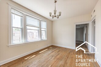 2816 N Troy St, Unit 2F in Chicago, IL - Building Photo - Building Photo