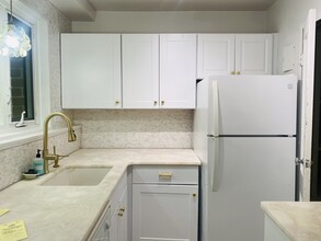 10408 Montrose Ave, Unit 10408 in Bethesda, MD - Foto de edificio - Building Photo
