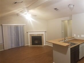 1214 Orchard Park Cir in Pflugerville, TX - Building Photo - Building Photo