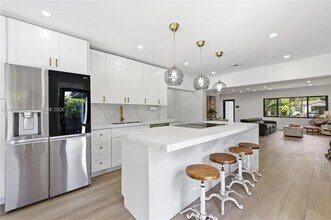 86 NE 110th St in Miami Shores, FL - Building Photo - Building Photo