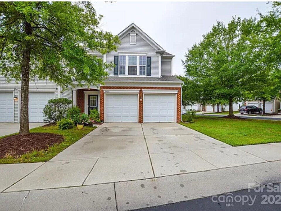 9908 Fallon Trace Ave in Charlotte, NC - Building Photo