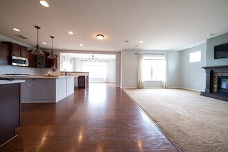 3647 Pointe Pass NW in Prior Lake, MN - Building Photo - Building Photo