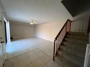 5285 Coral Ct in Orlando, FL - Building Photo - Building Photo