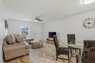 3909 W Cleveland St, Unit SI ID1471503P in Tampa, FL - Building Photo - Building Photo