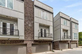 241 Maynard Ter SE, Unit 16 in Atlanta, GA - Building Photo - Building Photo