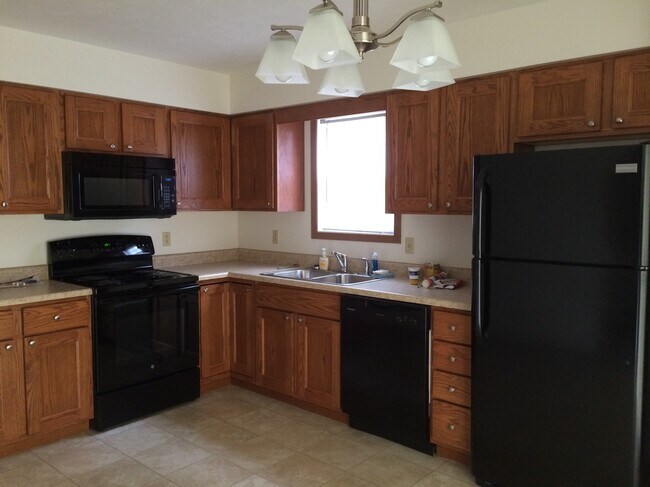 property at 2132 E Black Ave